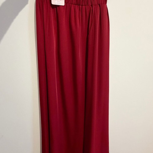Maxi skirt Doca new, size S, red with 2 pockets