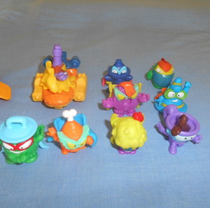 SUPERTHINGS 15 ΦΙΓΟΥΡΕΣ