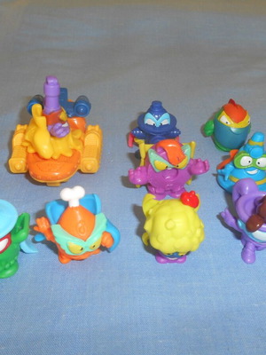 Superthings 15 figures used