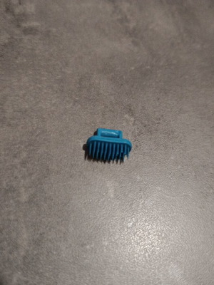 Playmobil blue brush