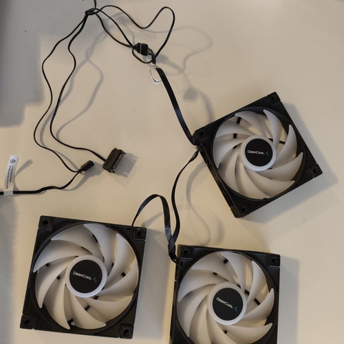 DeepCool FC120 ARGB 120mm Fan Kit like new, set of 3