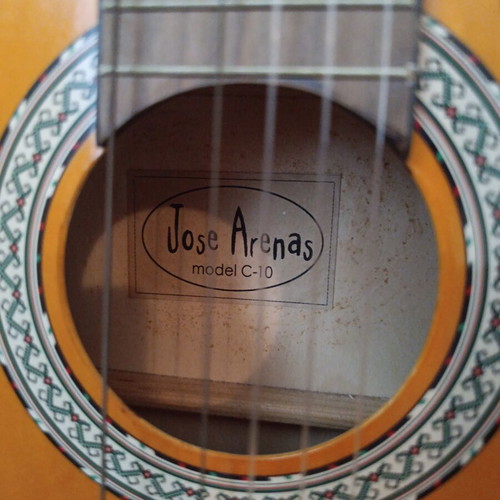 Jose Arenas C-10 Classical Guitar like new
