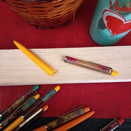 Lion King pens new, pack of 8 collectible