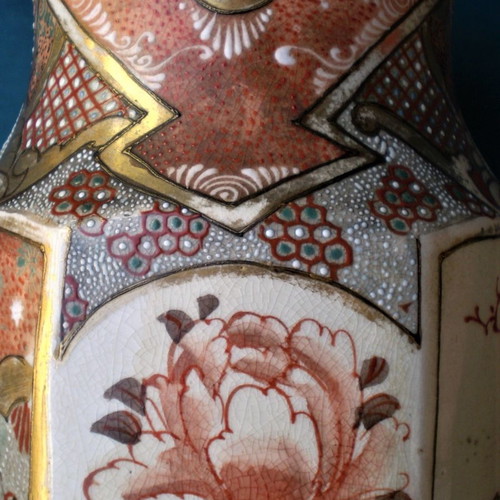 Satsuma Meiji hexagonal vase 19th century used