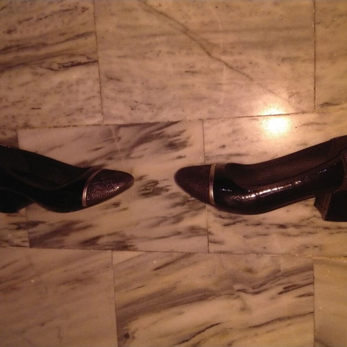 Patent leather women's shoes, mid heels