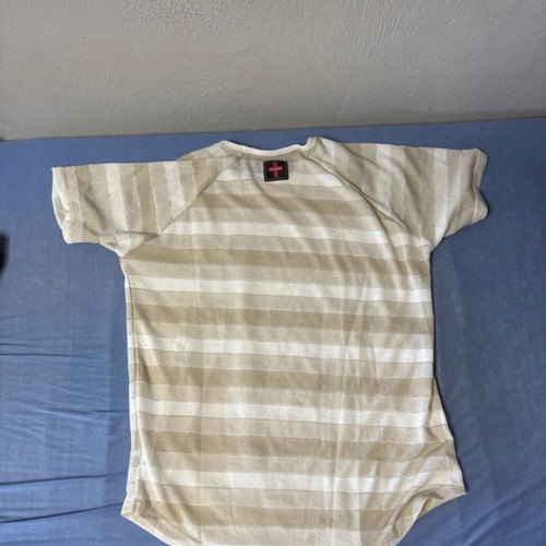 Crossover short-sleeve t-shirt size L like new, 100% cotton, white beige