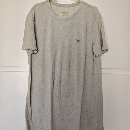 American Eagle T-shirt like new, size L/XL, white