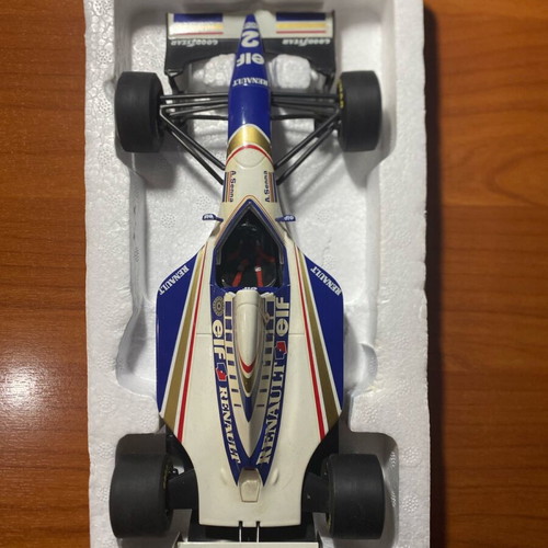 Williams FW-16 Lang scale 1/18 like new