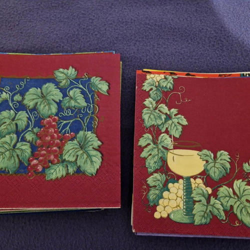 Napkin collection like new, about 60 pieces