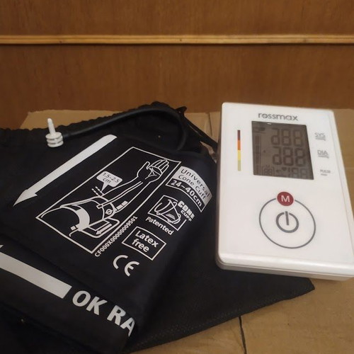 Rossmax CH155f Electronic Arm Blood Pressure Monitor like new