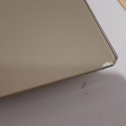 Izzy Gold scale used with two corner damages