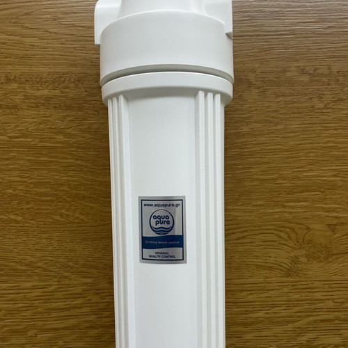 Water filter housing 10” like new with 1/2 inch connection