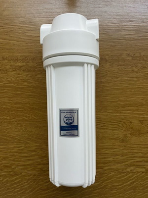Water filter housing 10” like new with 1/2 inch connection