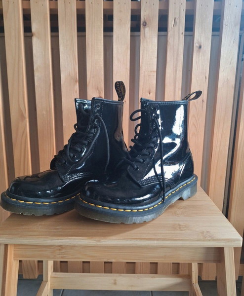 Γνήσιες Dr. Martens