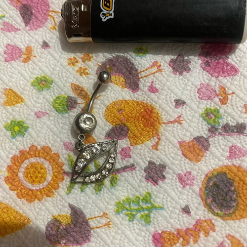 Navel piercing like new