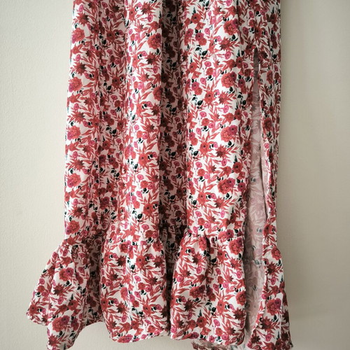 Floral dress new, long with sleeves and ruffles