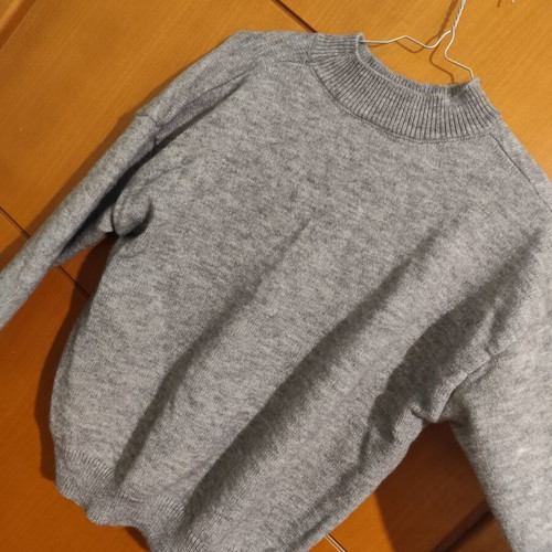 Pullover gray fitted, like new, size S