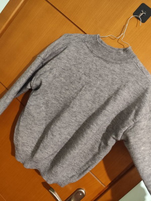 Pullover gray fitted, like new, size S