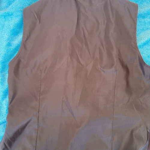 Vest used, size 18