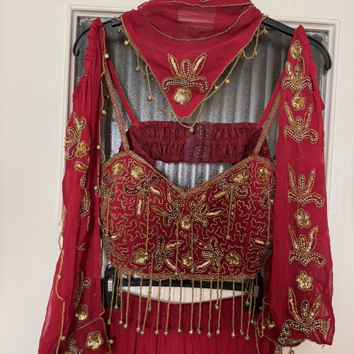 Authentic Hanoumissa Costume from Dubai like new