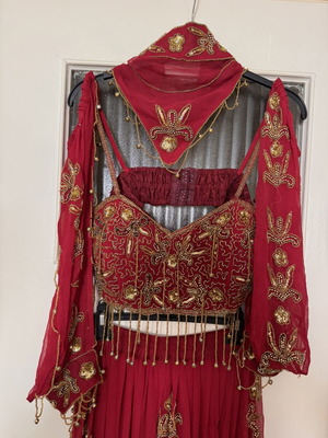 Authentic Hanoumissa Costume from Dubai like new