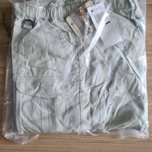 Columbia Y2K cargo pants new, size 50 Large, white-beige