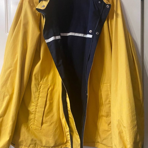 Nautica reversible men's jacket like new, waterproof and windproof, blue and yellow