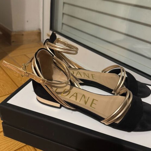 Sandals new size 39, black slippers
