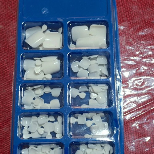 Press On Nails, pack of 24, reusable
