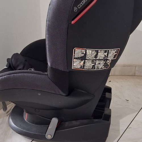 Maxi Cosi car seat used, for children 9–18 kg