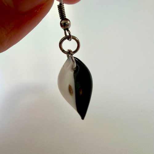 Dangling earrings like new, black and white, handmade design