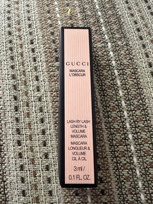 Gucci L'Obscur mascara for length and volume