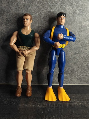 Action Man type figures pack of 2 like new from 90s