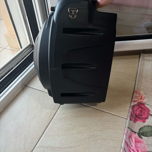 Akai speaker used with charger in good condition