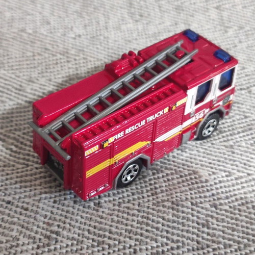 Matchbox Dennis Sabre fire truck toy car used