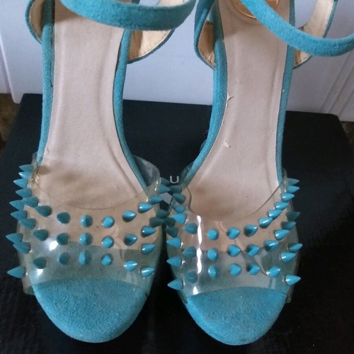 Blue platform shoes with studs, comfortable and lightweight, size 37