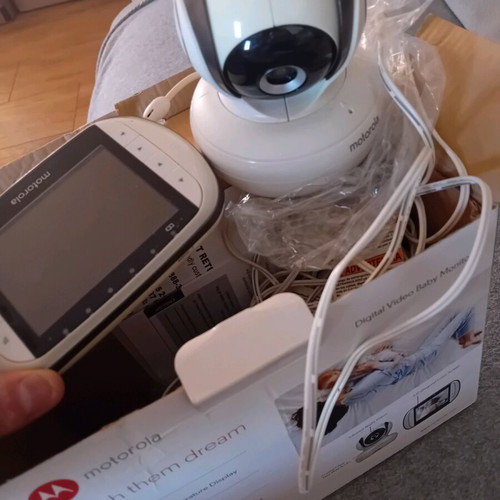 Motorola digital video baby monitor like new