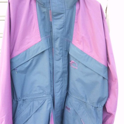 Helly Hansen men's jacket L like new, multicolor