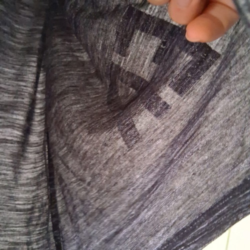 Short-sleeve t-shirt like new, size L, black and white