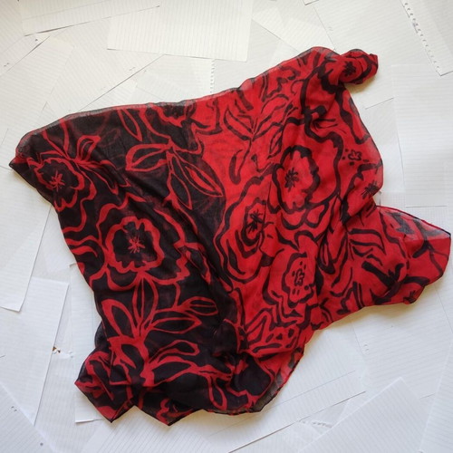 Beach cover up like new, red and black, natural fabric