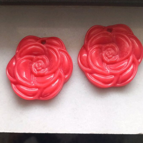 Wardrobe fragrance set of 2 pieces new, rose-shaped