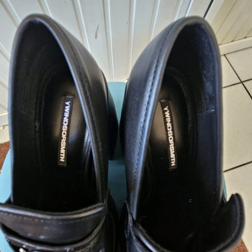 Winston Smith black leather pumps new, size 39