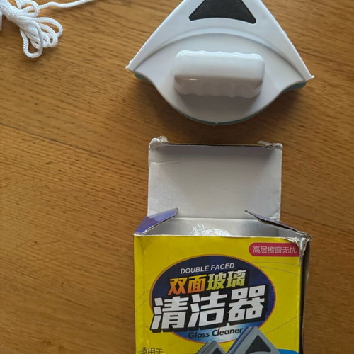 Glass cleaner device new