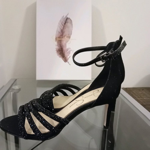 Jessica Simpson black heels like new with medium heel