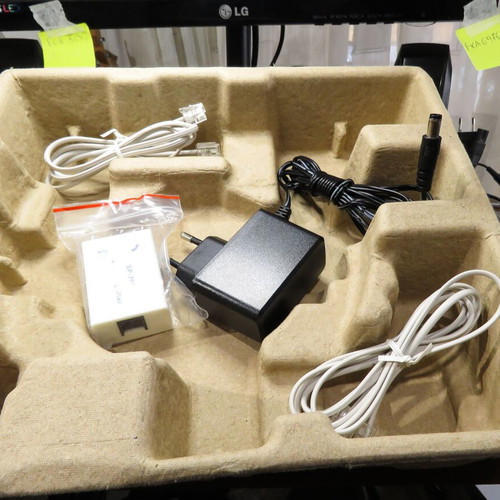 TP-Link TD-W8960N Wireless Modem-Router like new, 300Mbps Wireless N