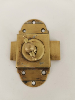 Small brass turn latch from 1920 used