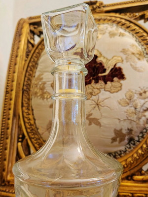Γυάλινο μπουκάλι μεταχειρισμένο 0,5 L ρετρό για τσίπουρο και άλλα ποτά