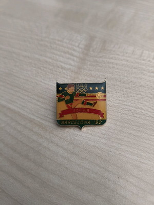 Pin Barcelona 1992 like new, soccer