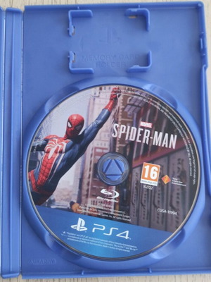 Spider-Man παιχνίδι PlayStation 4 μεταχειρισμένο