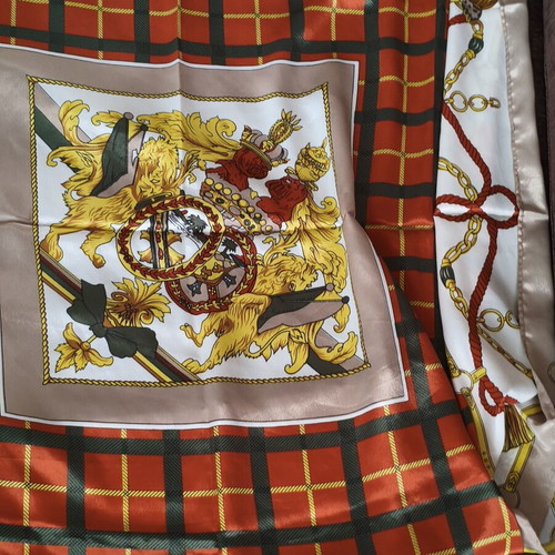 Large square scarf with equestrian pattern like new